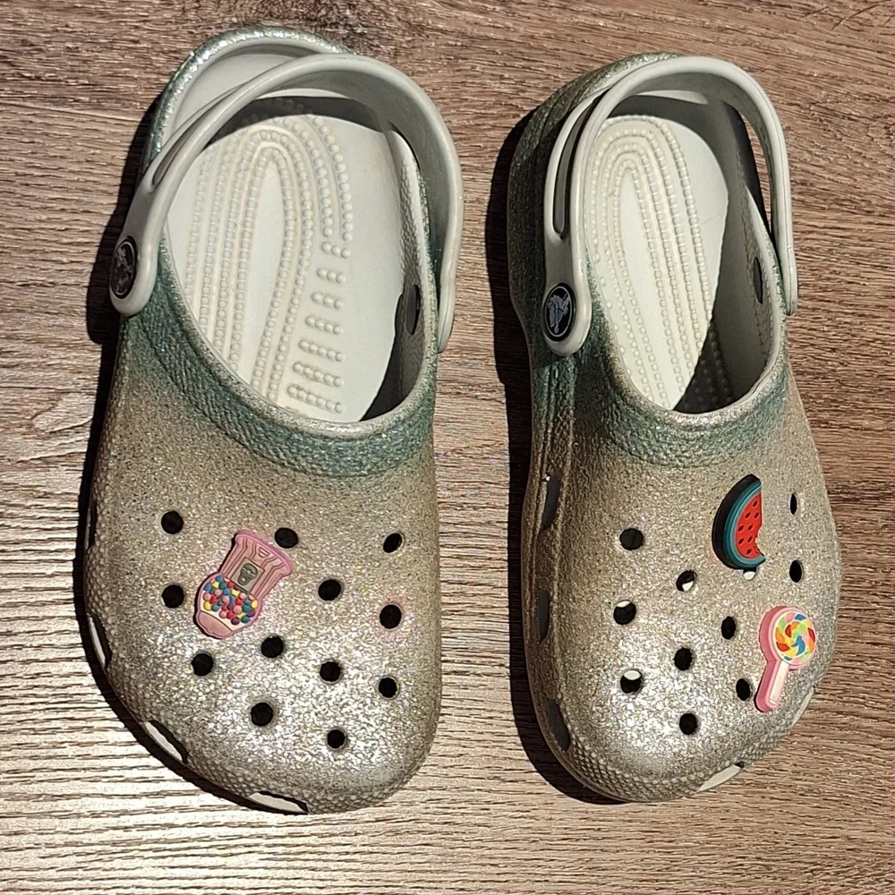 Crocs Iridescent Glitter Blue To Silver With Charms Sz 1